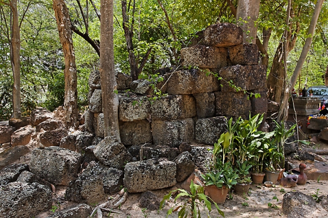 53-Ku Mueang Bua-007